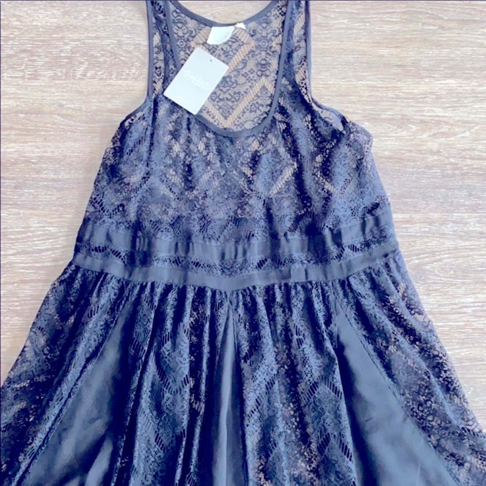 💯✅ AUTHENTIC ANTHROPOLOGIE LACE SHEER TOP/DRESS - Picture 6 of 10